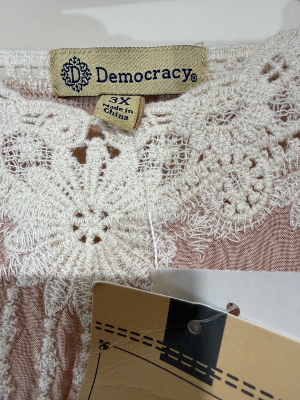 Democracy Embroidery Lace-Trim Boho Tunic in Dusty Rose Size 3X - Picture 3 of 5